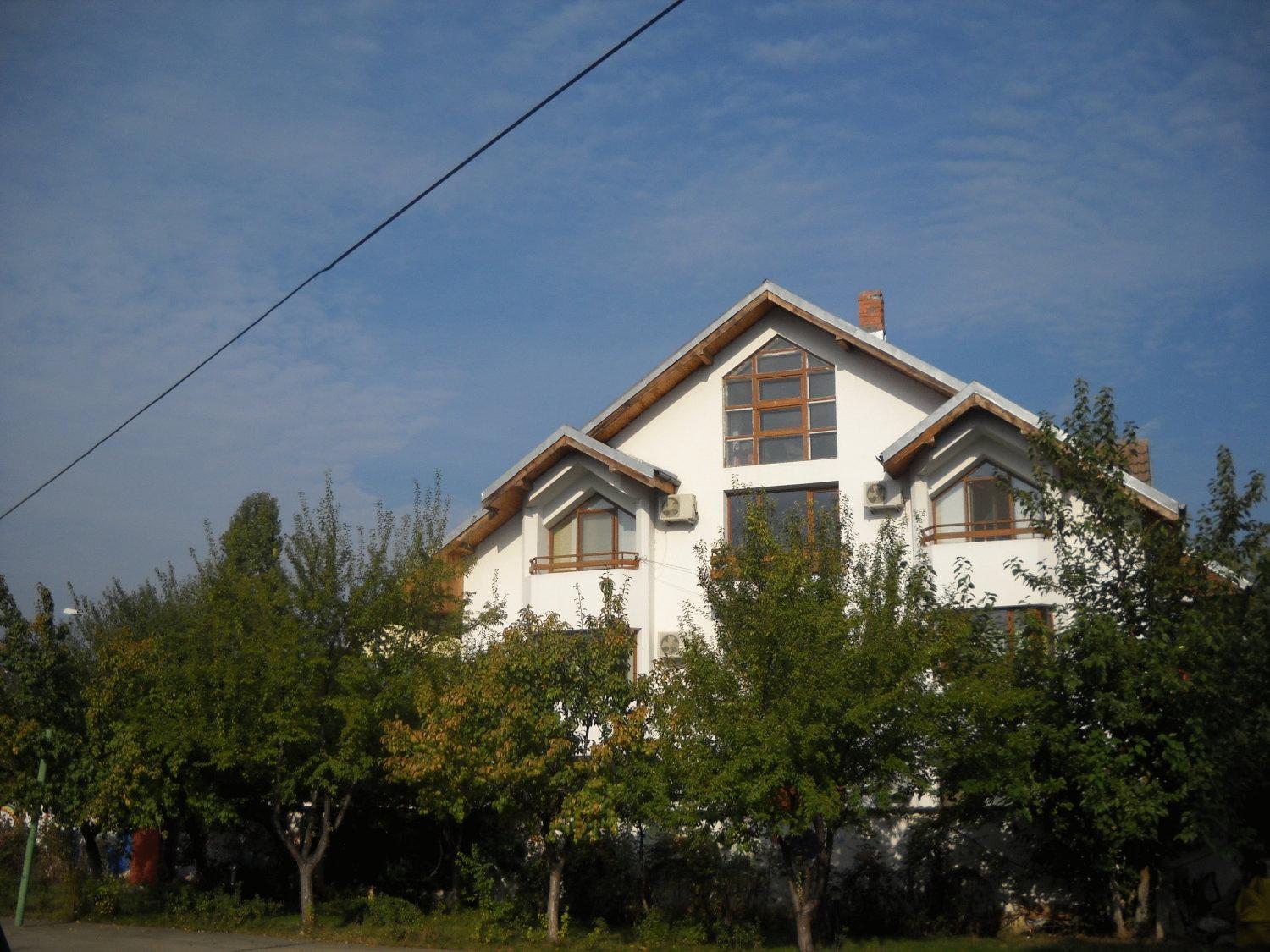 Pension La Noblesse Букурещ Екстериор снимка